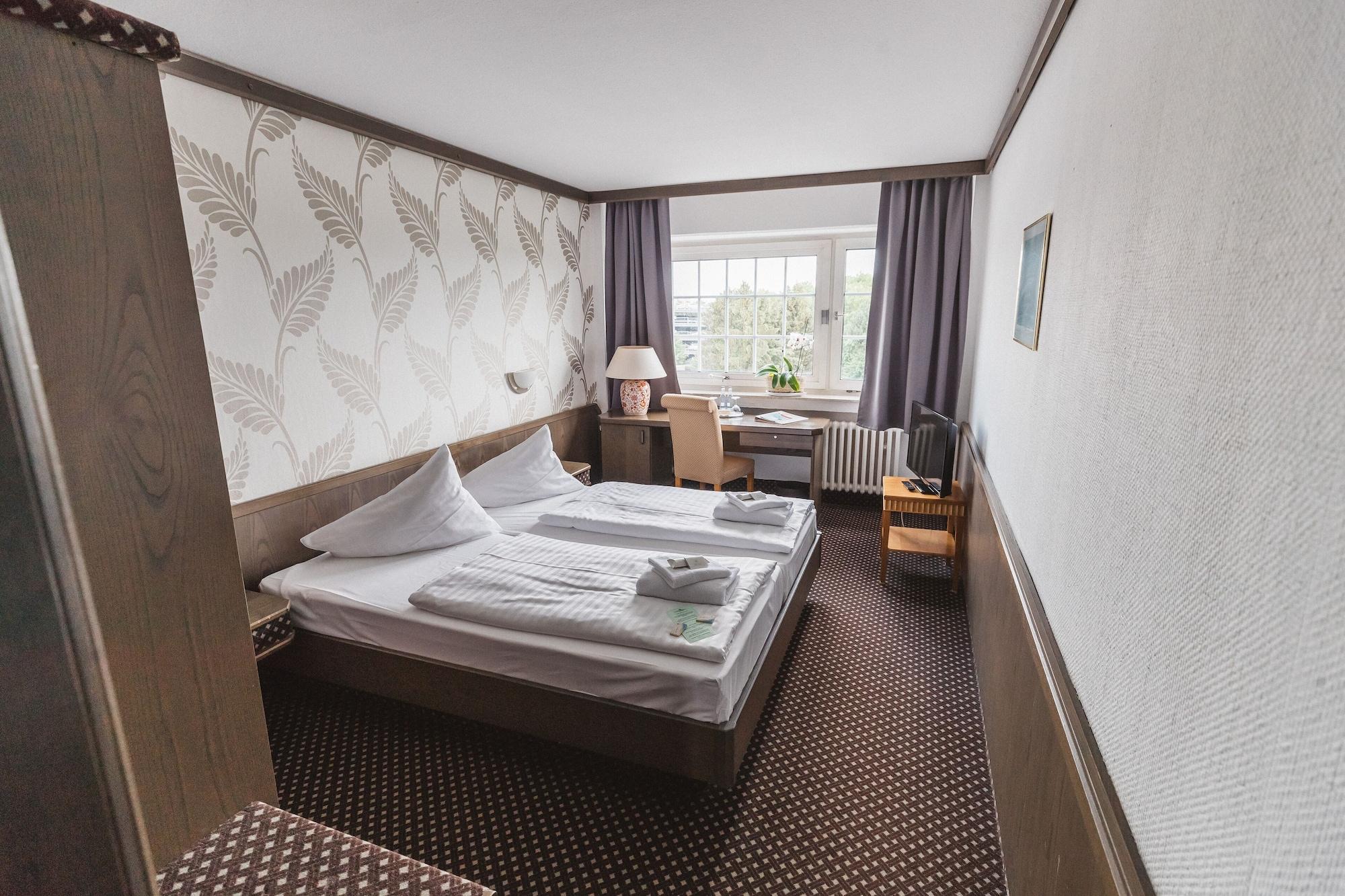 Terminal Hotel Koeln Ngoại thất bức ảnh