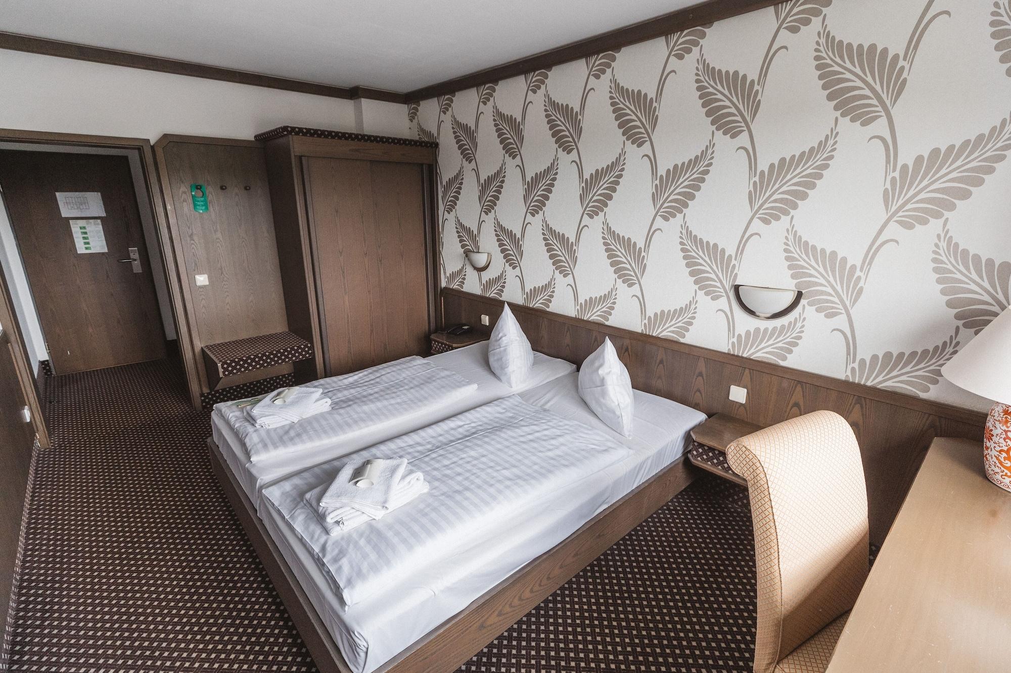 Terminal Hotel Koeln Ngoại thất bức ảnh