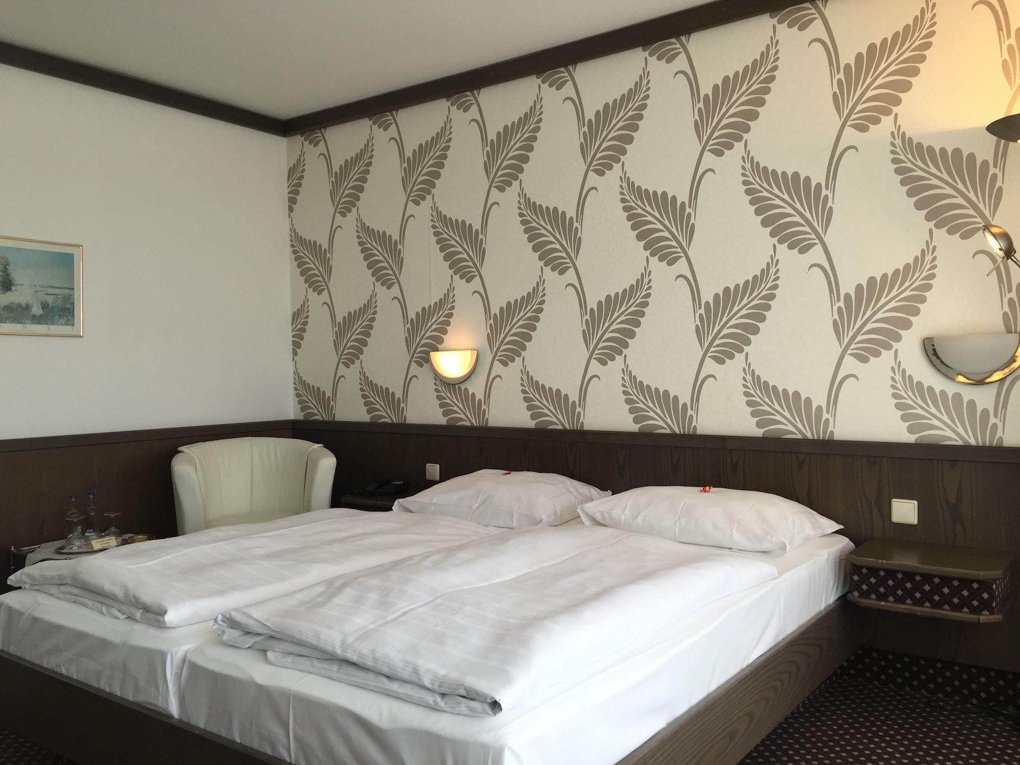 Terminal Hotel Koeln Ngoại thất bức ảnh