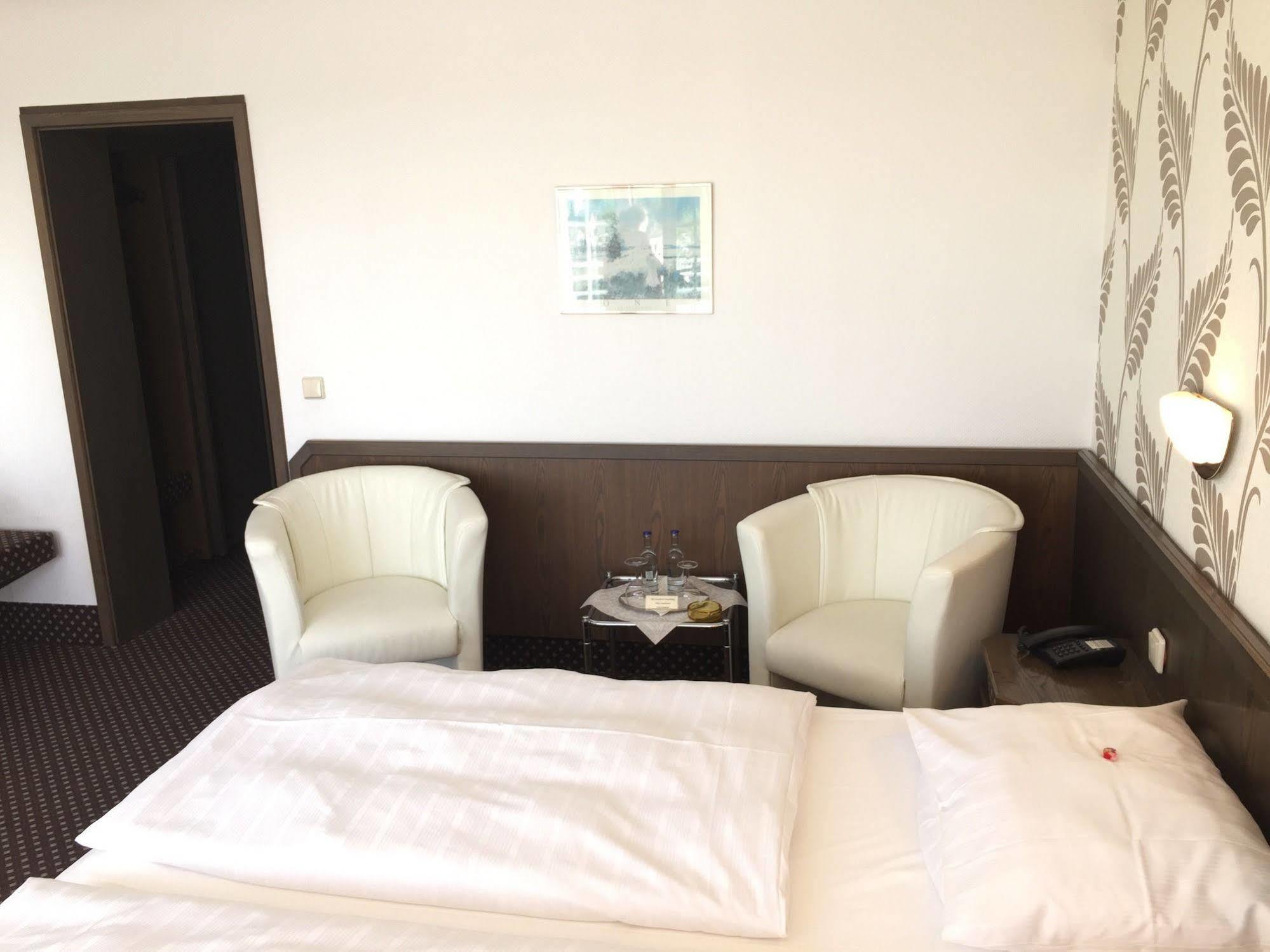Terminal Hotel Koeln Ngoại thất bức ảnh