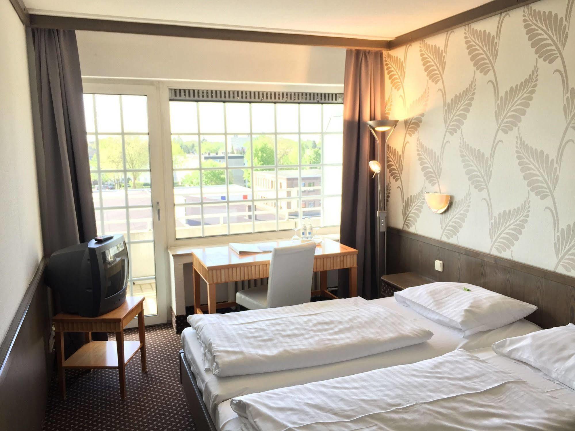 Terminal Hotel Koeln Ngoại thất bức ảnh