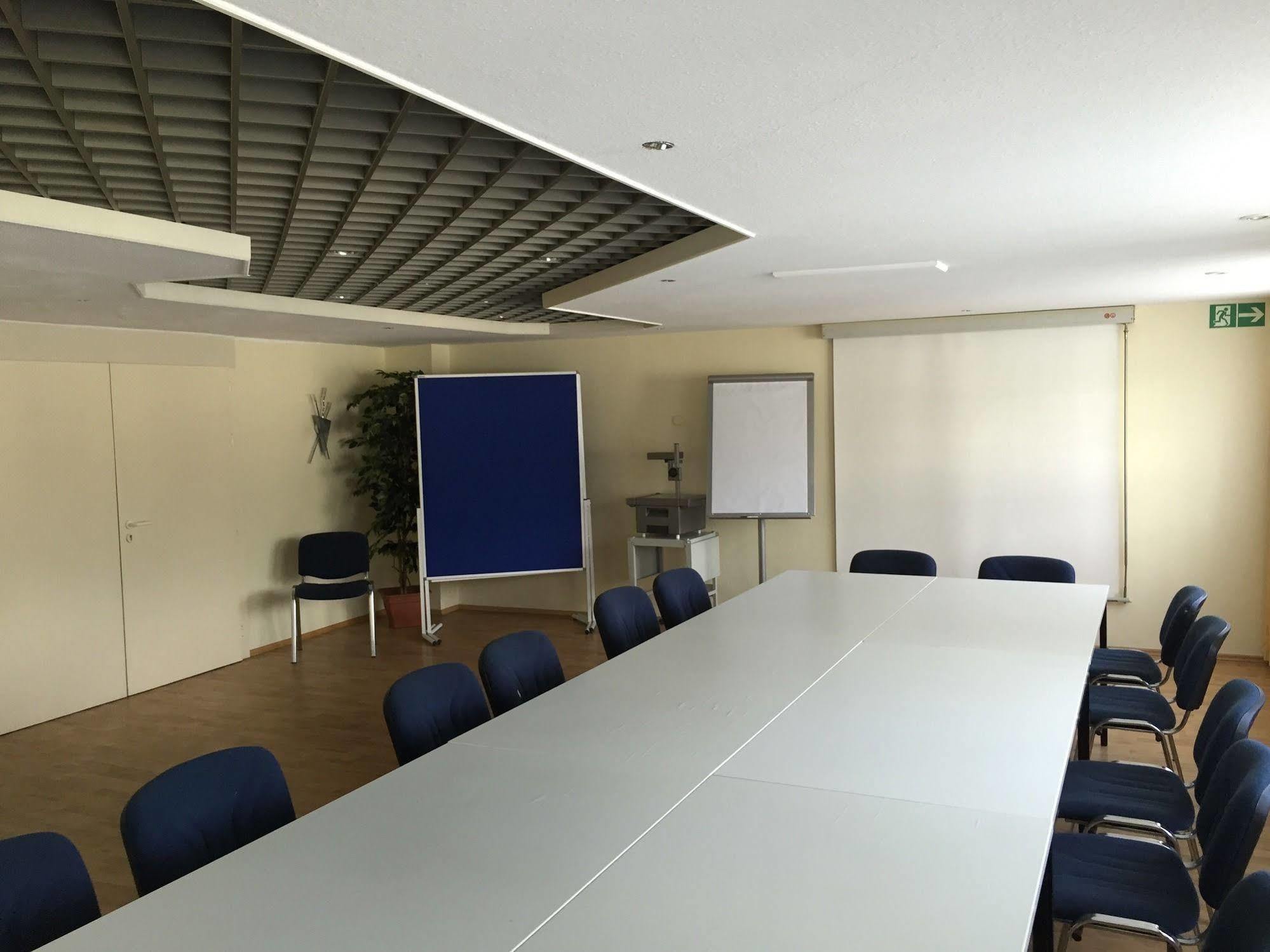 Terminal Hotel Koeln Ngoại thất bức ảnh