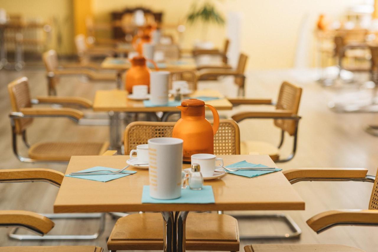 Terminal Hotel Koeln Ngoại thất bức ảnh